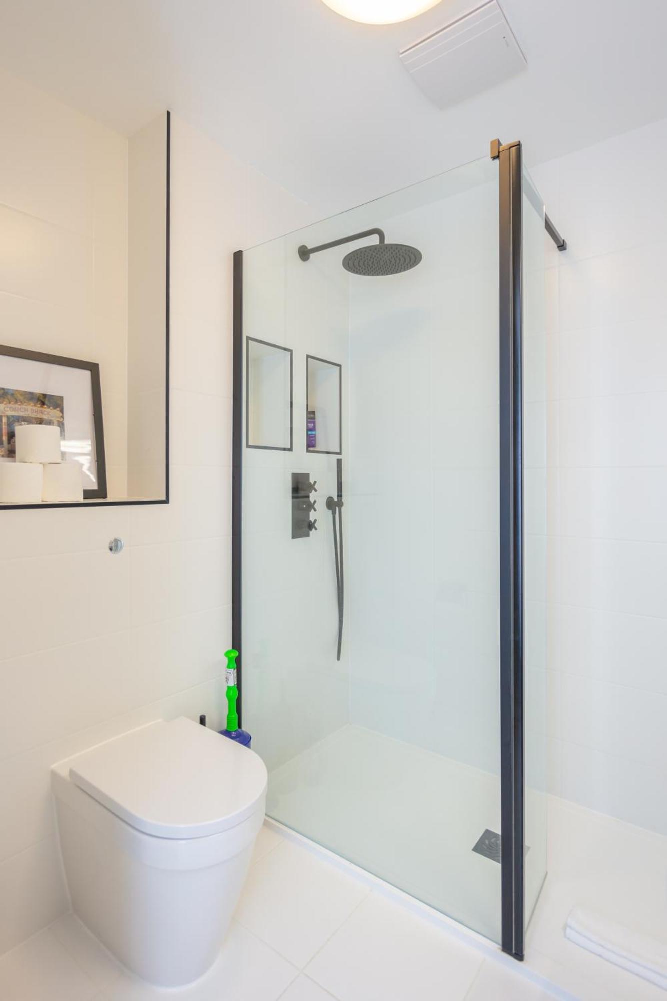 Stylish 1 Bedroom Apartment In Holborn In A Great Location Londyn Zewnętrze zdjęcie